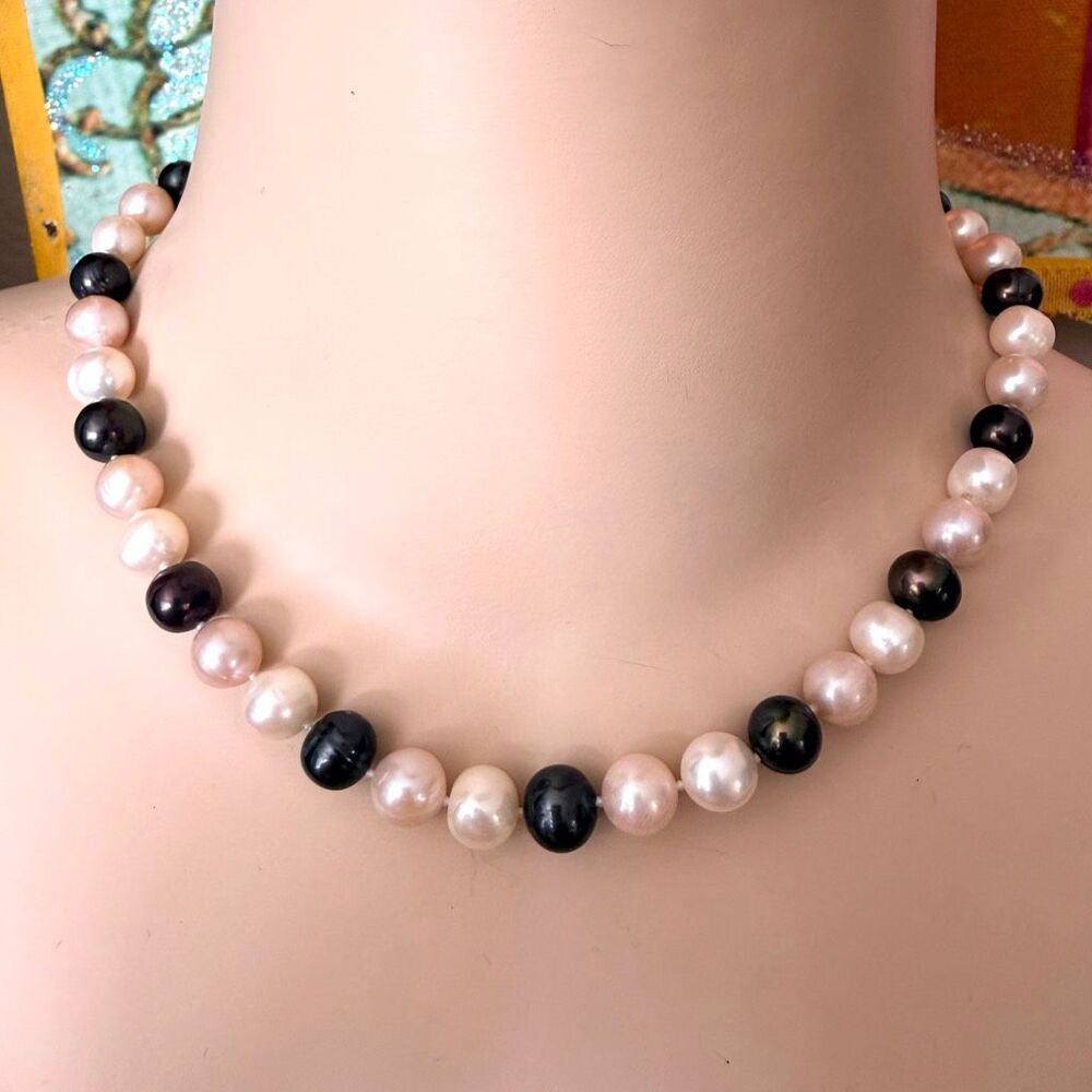 Multicolor Cultured Freshwater Pearl Necklace White Pink Peacock Pearls